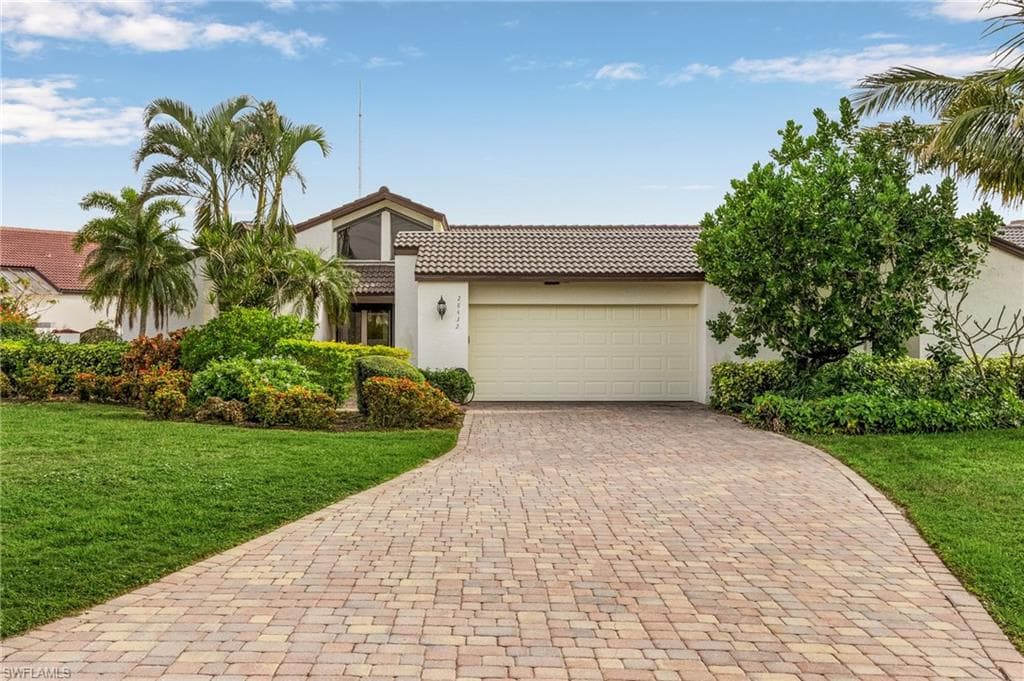 28432 Highgate DR BONITA SPRINGS, FL 34135