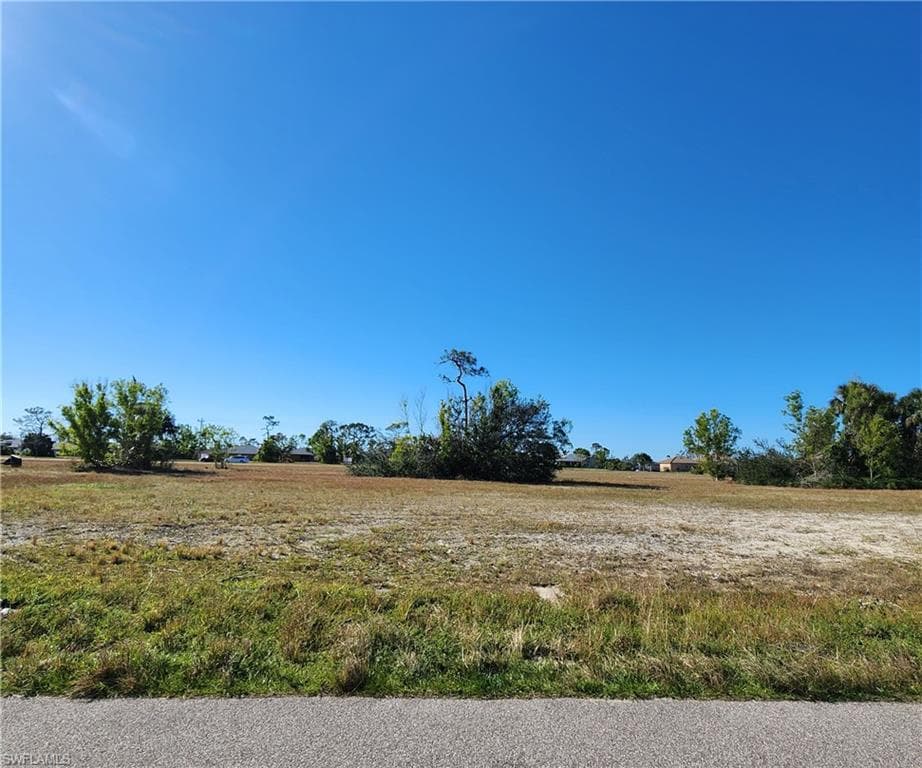 1106 SW 7th CT CAPE CORAL, FL 33991