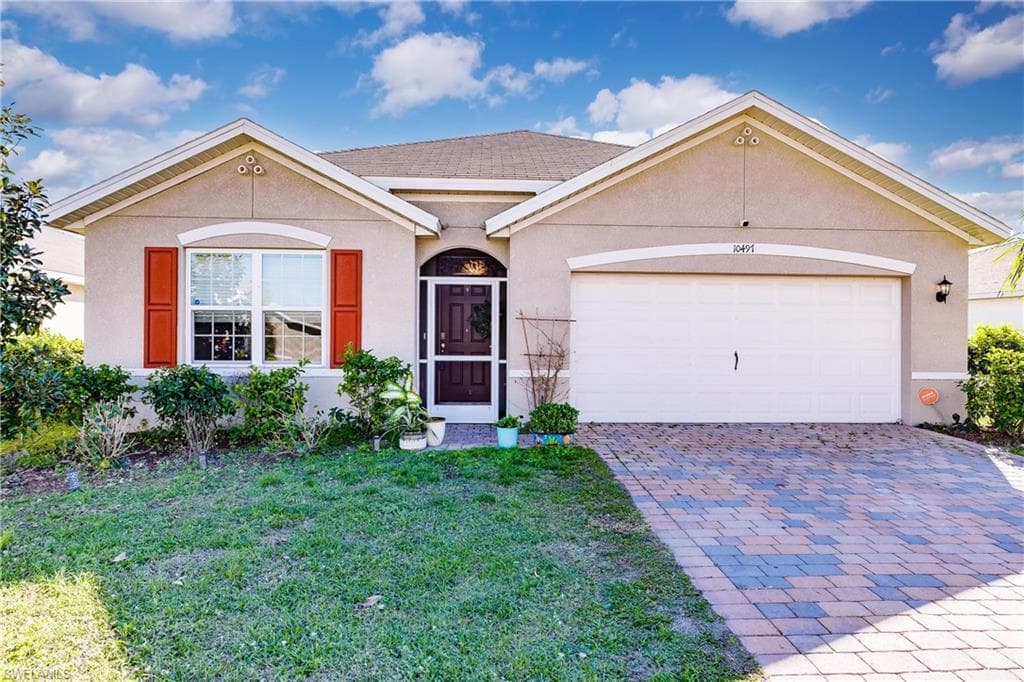 10497 Canal Brook LN LEHIGH ACRES, FL 33936