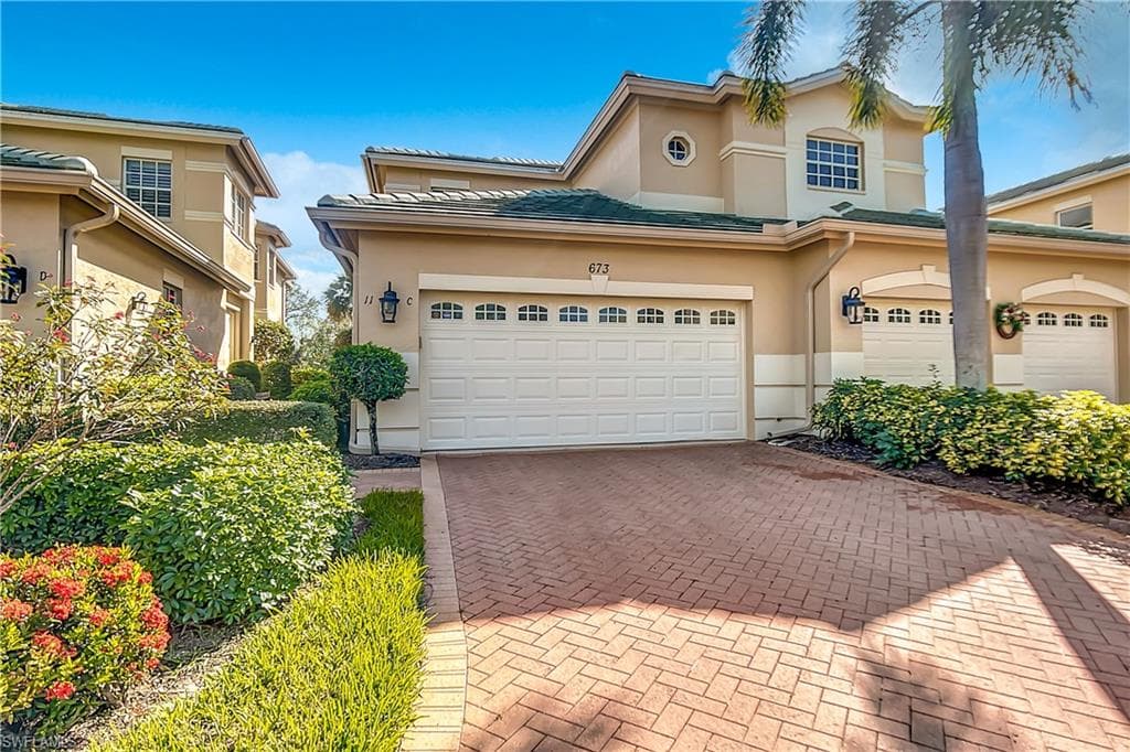 673 Vintage Reserve CIR 11-C NAPLES, FL 34119