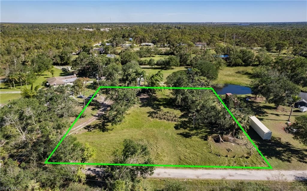 16930 Hartwig LN NORTH FORT MYERS, FL 33917