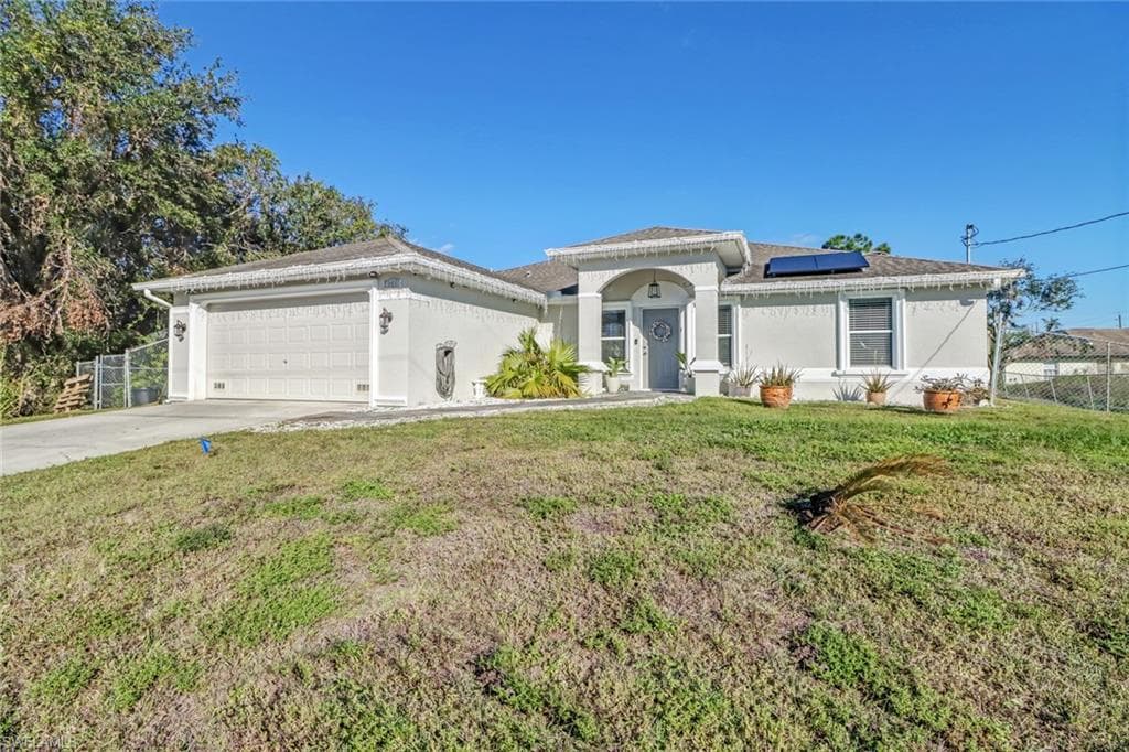 341 Gordon AVE S LEHIGH ACRES, FL 33973