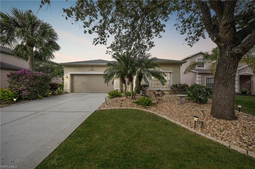 11507 Lake Cypress LOOP FORT MYERS, FL 33913