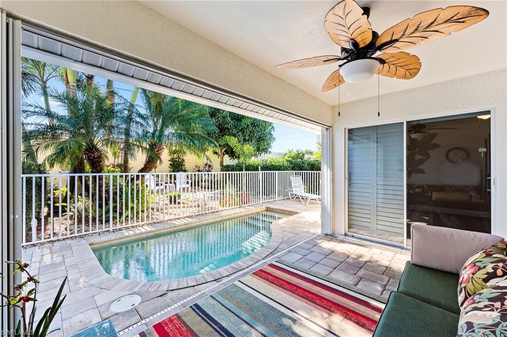 6113 Thresher DR 202 NAPLES, FL 34112