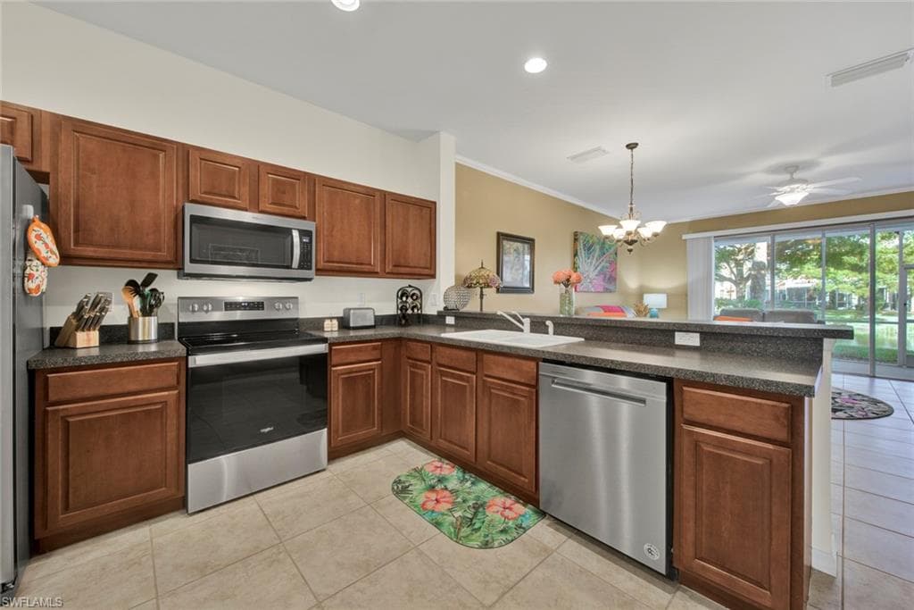 8461 Village Edge CIR 3 FORT MYERS, FL 33919