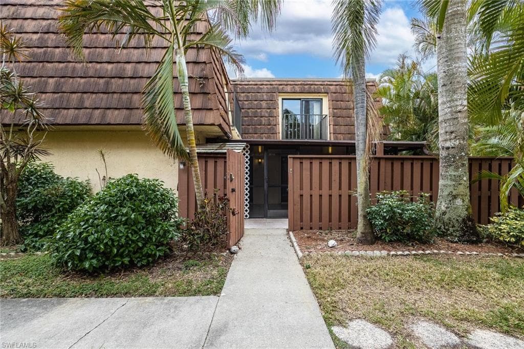 5236 Cedarbend DR 4 FORT MYERS, FL 33919