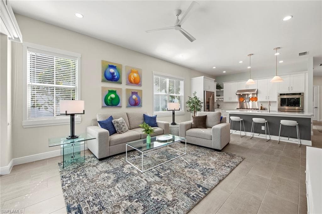 8962 Saint Lucia DR NAPLES, FL 34114