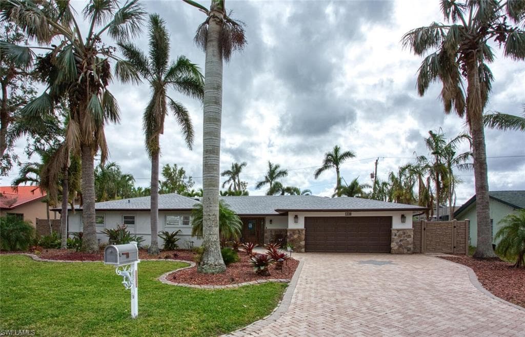 1338 Walden DR FORT MYERS, FL 33901