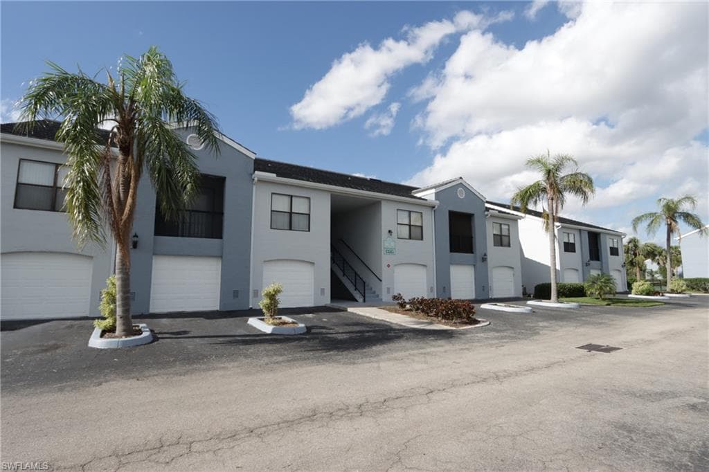 13515 Eagle Ridge DR 526 FORT MYERS, FL 33912