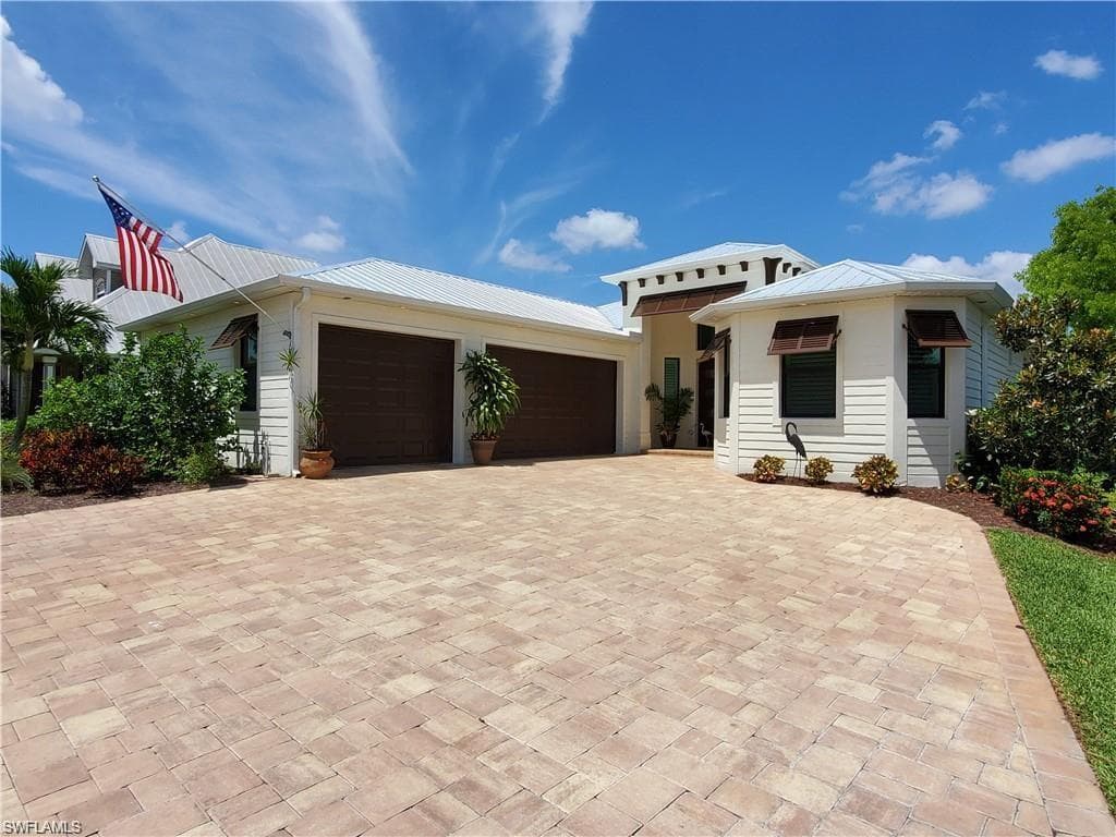 15341 River Vista DR NORTH FORT MYERS, FL 33917