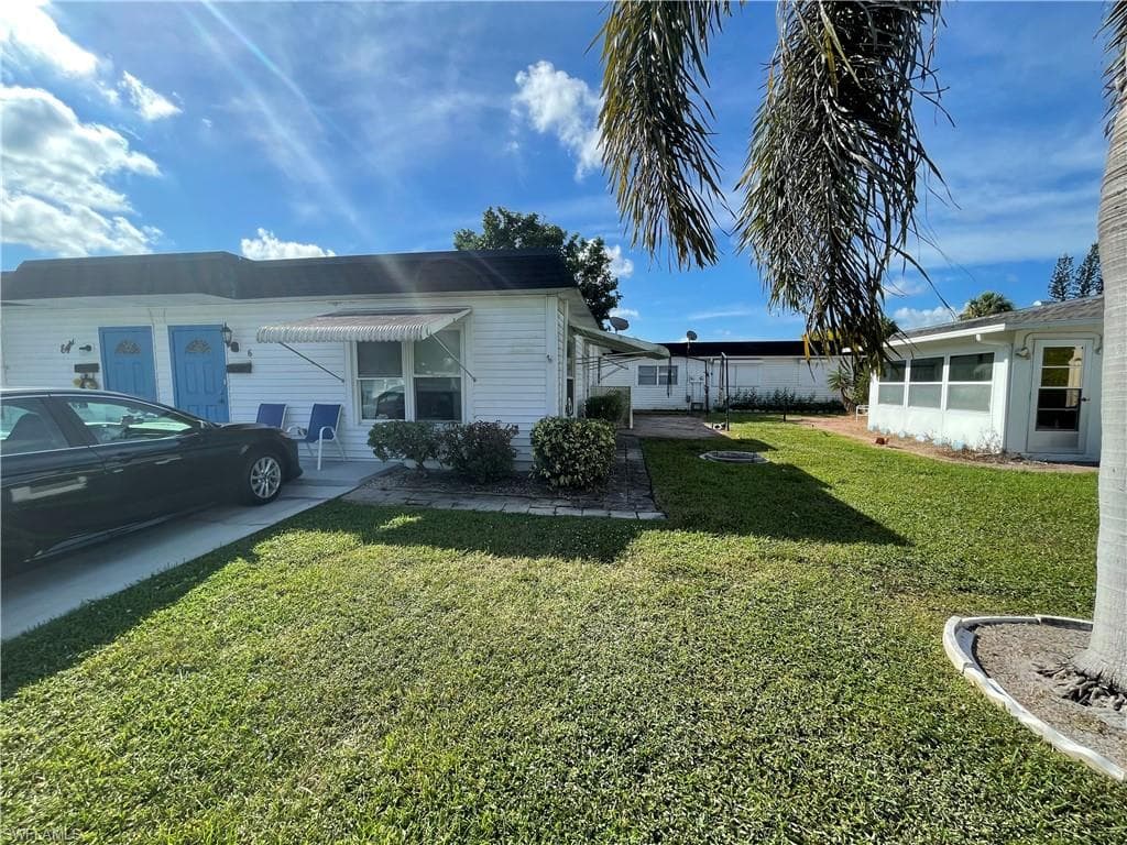 6 Hamlin CT LEHIGH ACRES, FL 33936