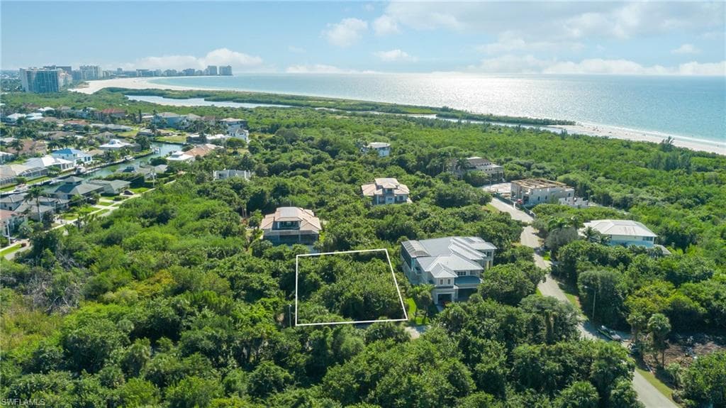 117 Lantana LN MARCO ISLAND, FL 34145
