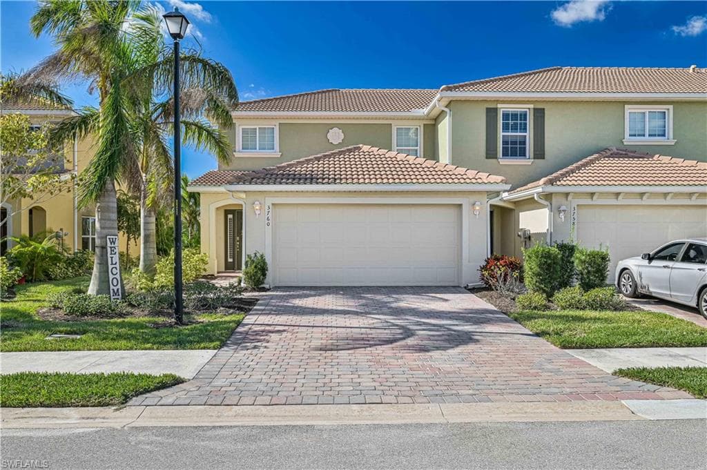 3760 Crofton CT FORT MYERS, FL 33916