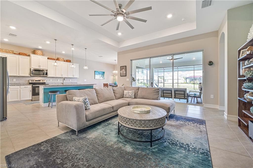 3186 Birchin LN FORT MYERS, FL 33916