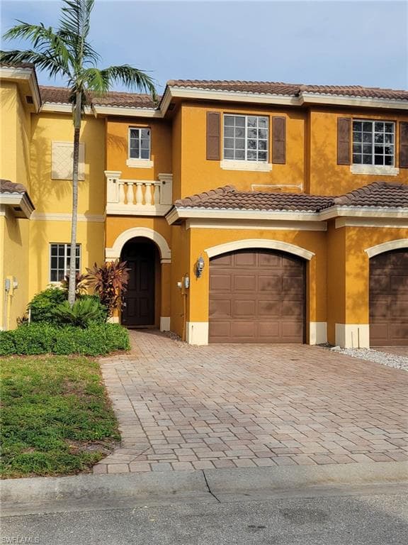 10300 Olivewood WAY 69 ESTERO, FL 33928