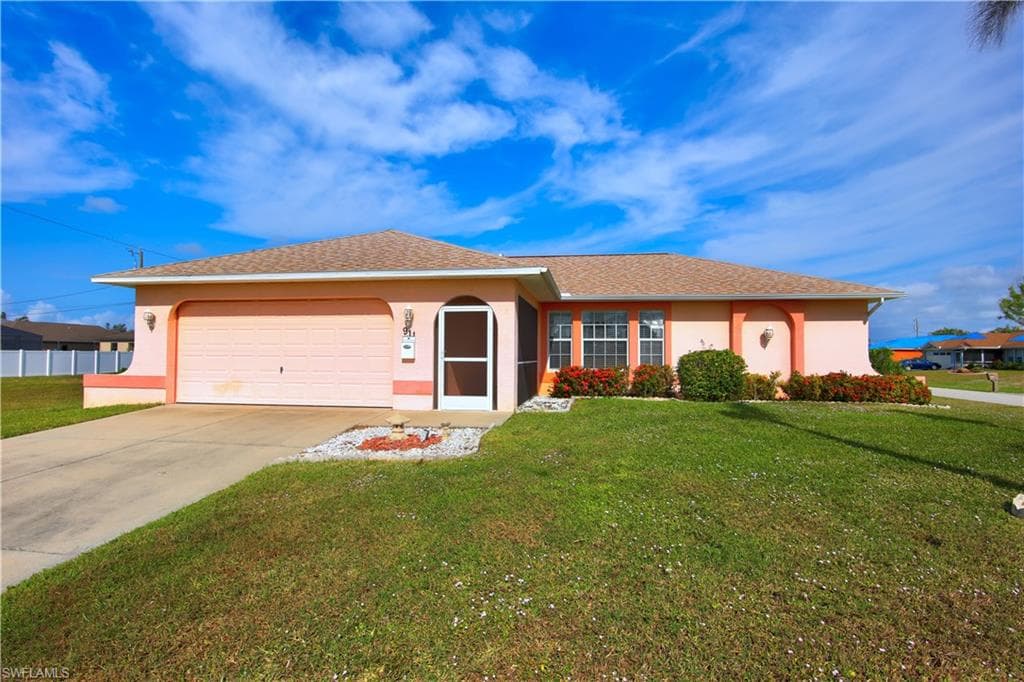 911 SW 36th TER CAPE CORAL, FL 33914