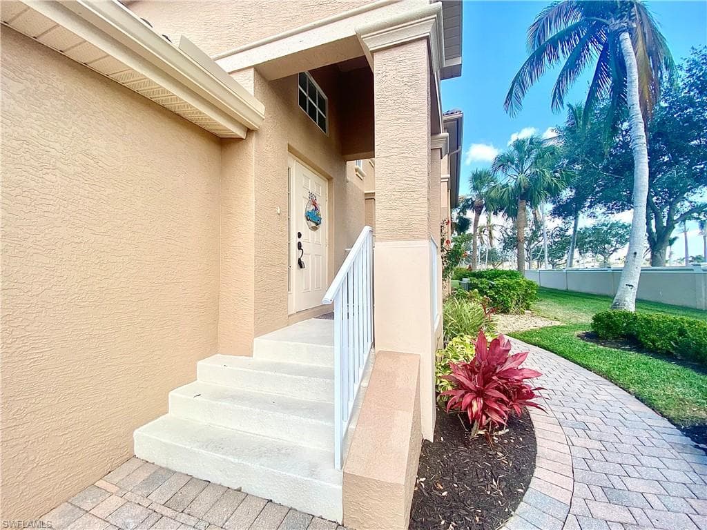 13811 Lake Mahogany BLVD 3924 FORT MYERS, FL 33907