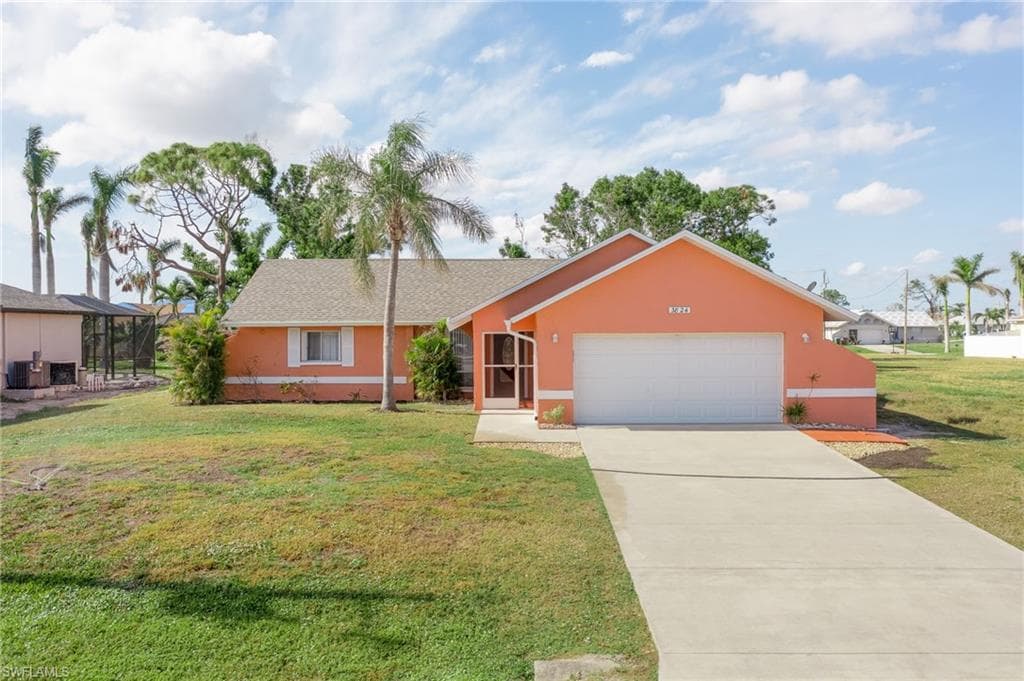 3824 SW 14th AVE CAPE CORAL, FL 33914