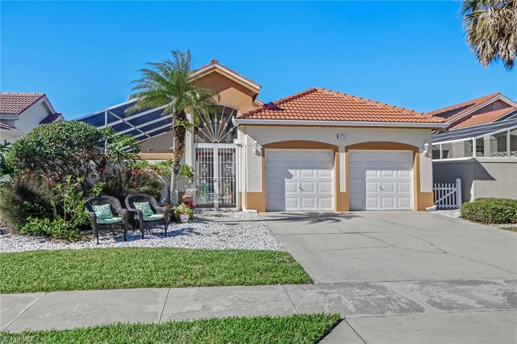 175 Lady Palm DR NAPLES, FL 34104