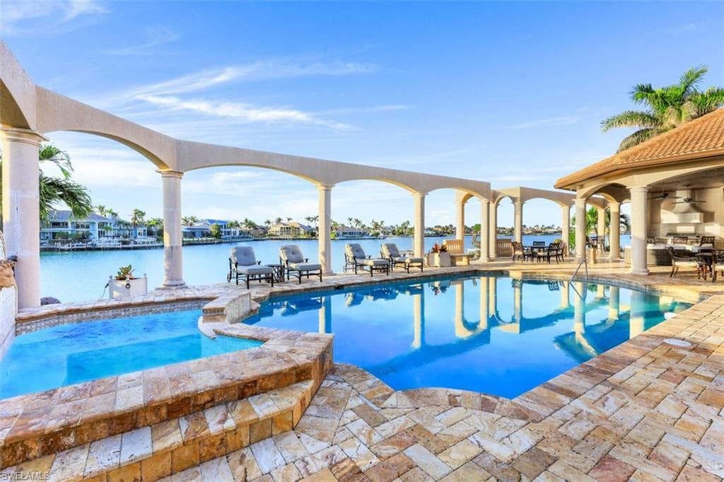 830 Copeland DR MARCO ISLAND, FL 34145