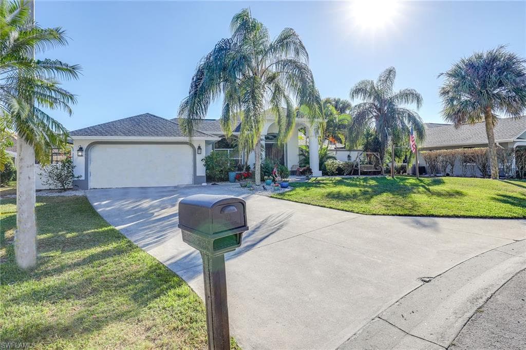 120 Heritage WAY NAPLES, FL 34110