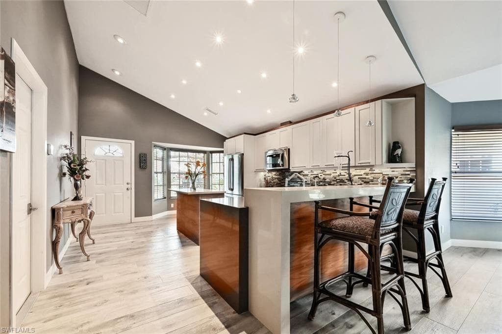 4838 Europa DR NAPLES, FL 34105