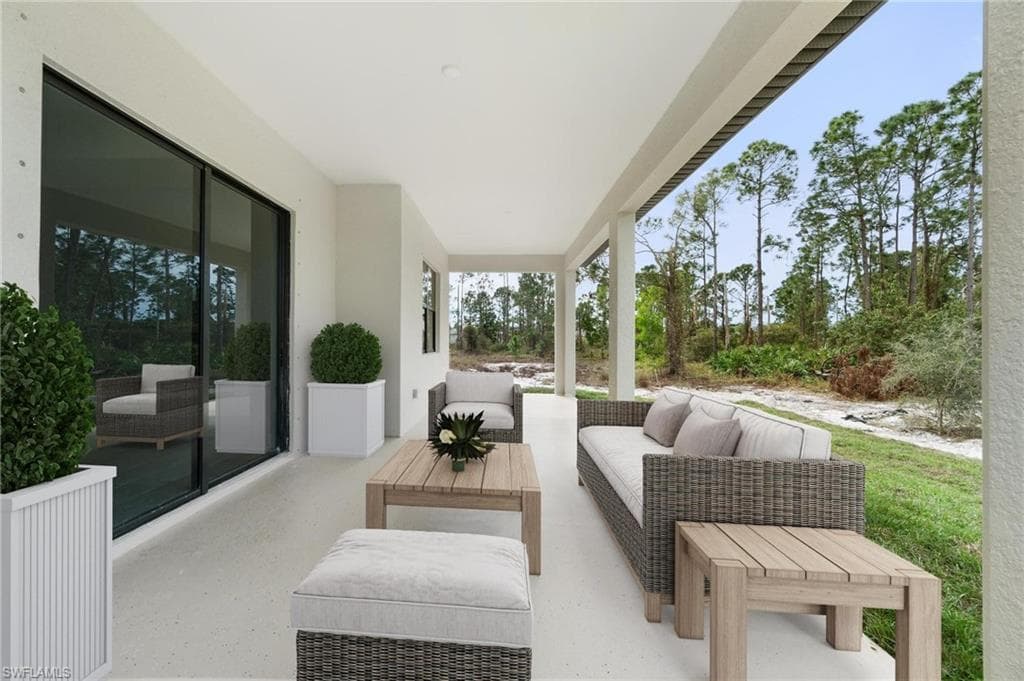 2902 VILLA AVE S AVE LEHIGH ACRES, FL 33976