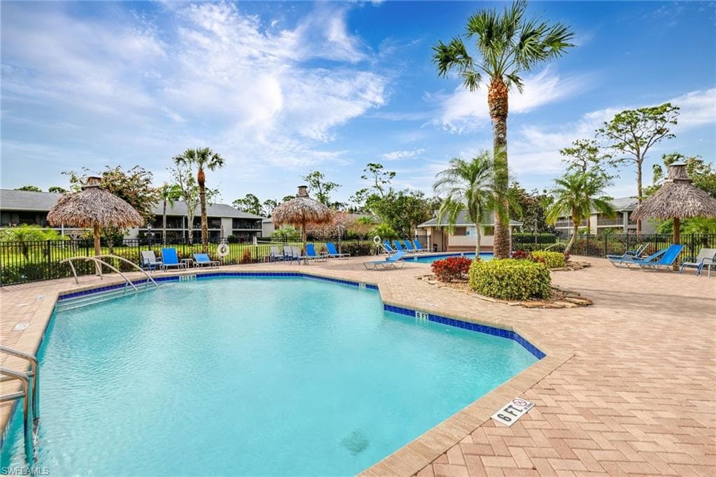1211 Commonwealth CIR C-206 NAPLES, FL 34116