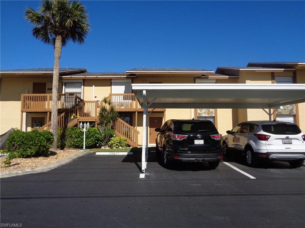 521 SW 47th TER 104 CAPE CORAL, FL 33914