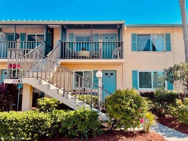3838 Snowflake LN NAPLES, FL 34112