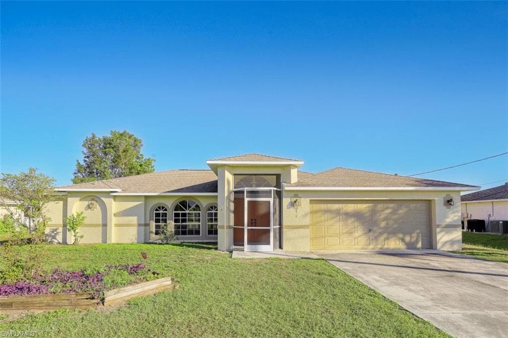 870 Rue Labeau CIR FORT MYERS, FL 33913
