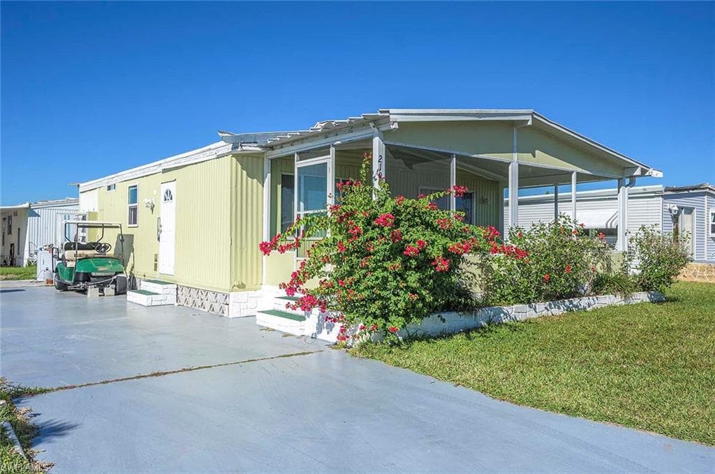 219 Temple DR FORT MYERS, FL 33905