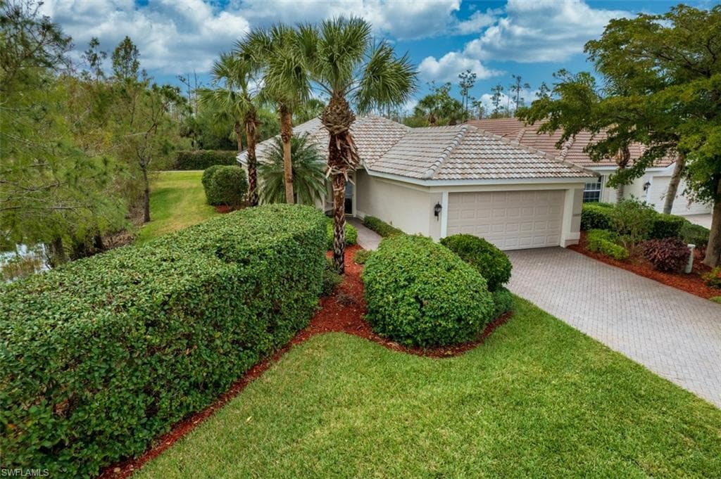10072 Oakhurst WAY FORT MYERS, FL 33913
