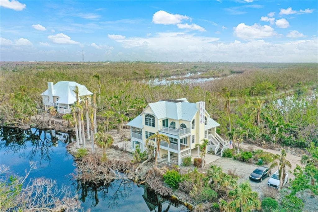 241 Violet DR SANIBEL, FL 33957