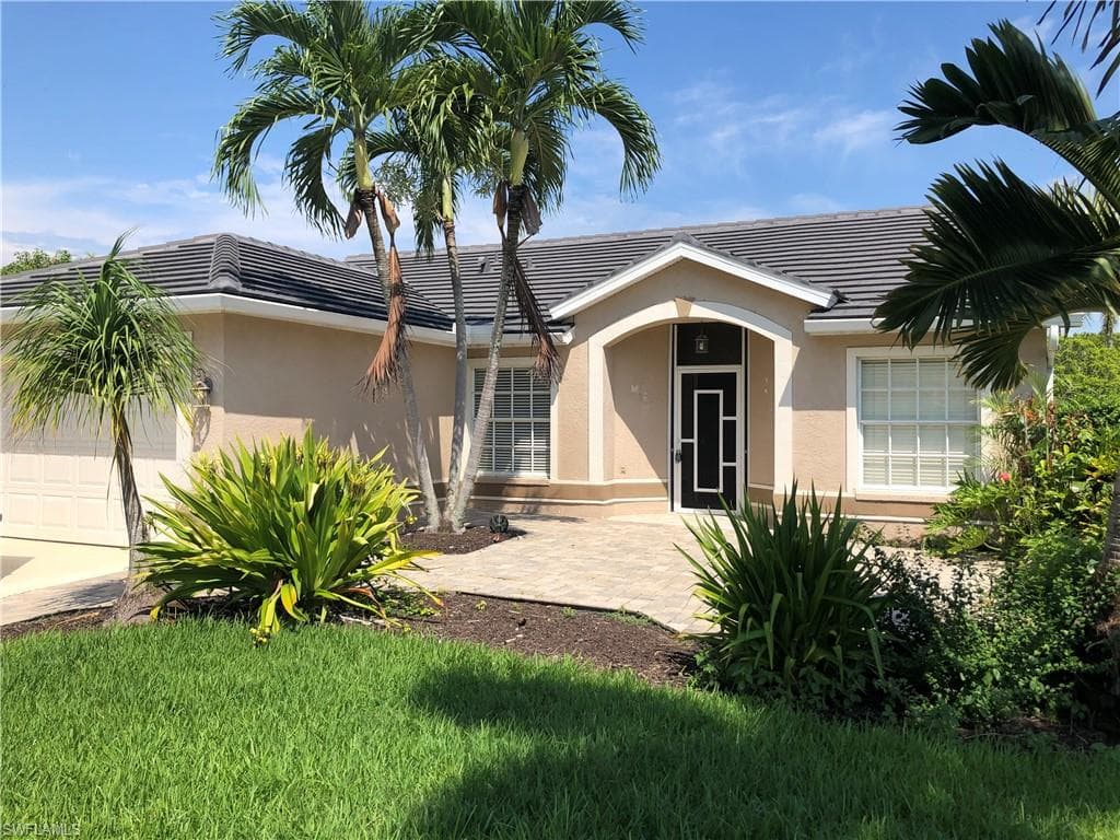 7500 Cameron CIR FORT MYERS, FL 33912
