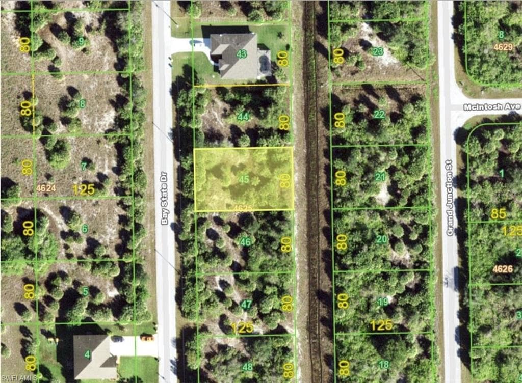 10434 Bay State DR PORT CHARLOTTE, FL 33981