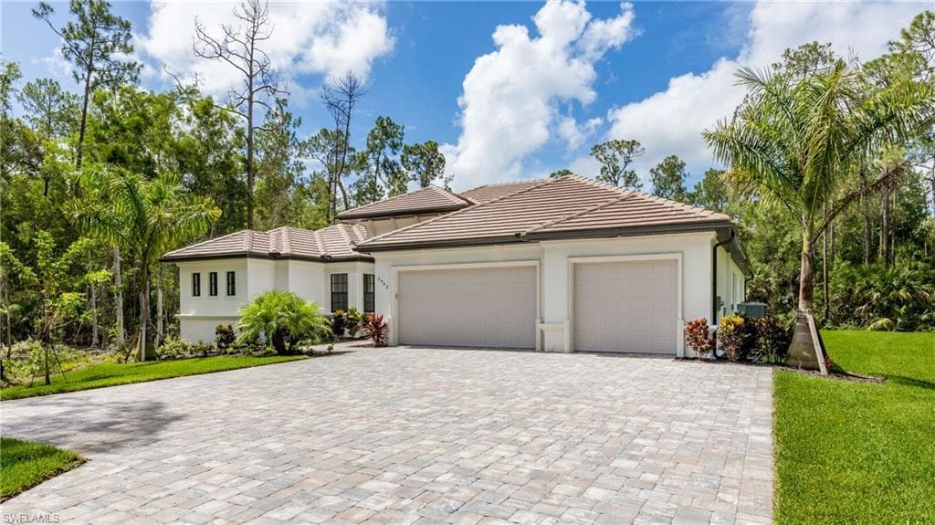 5042 Cherry Wood DR NAPLES, FL 34119