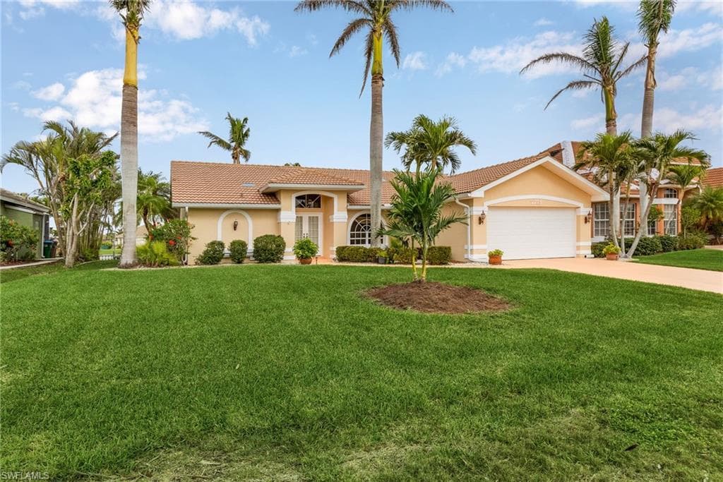 2713 SW 52nd ST CAPE CORAL, FL 33914