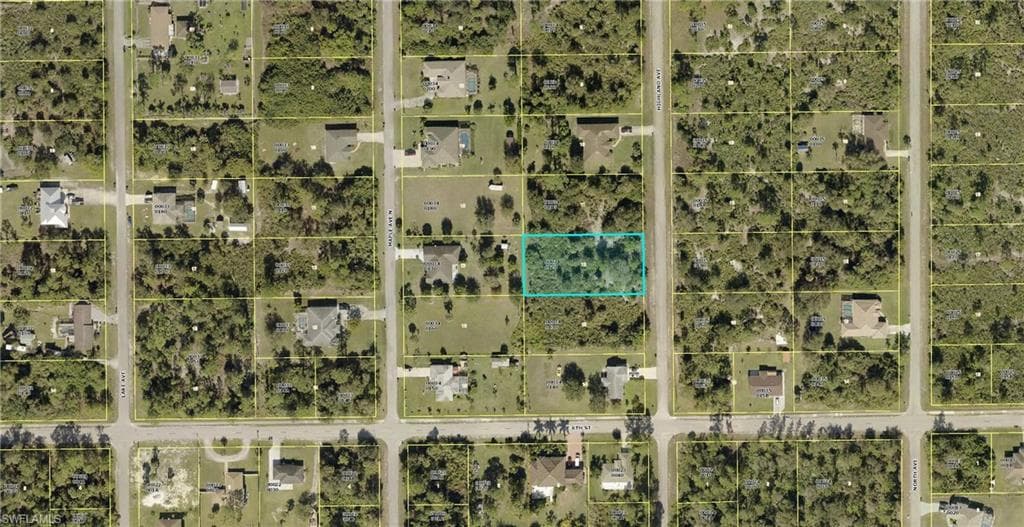 605 Highland AVE LEHIGH ACRES, FL 33972
