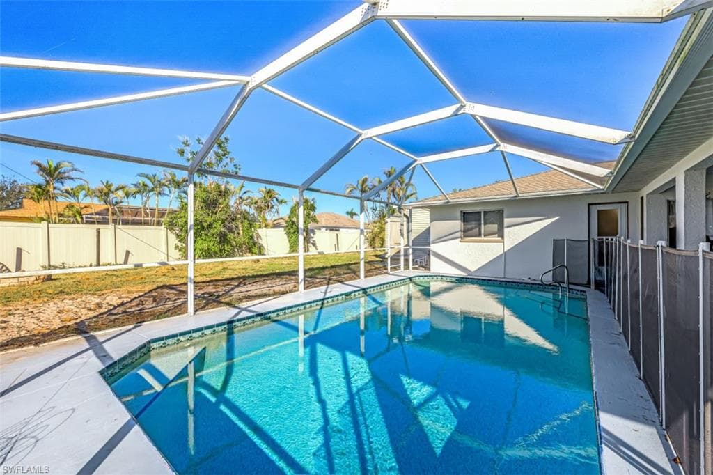 1113 SE 16th TER CAPE CORAL, FL 33990