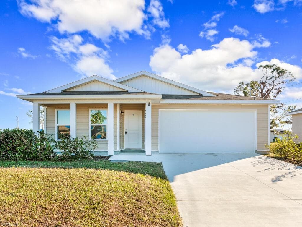 2022 NW 11th ST CAPE CORAL, FL 33993