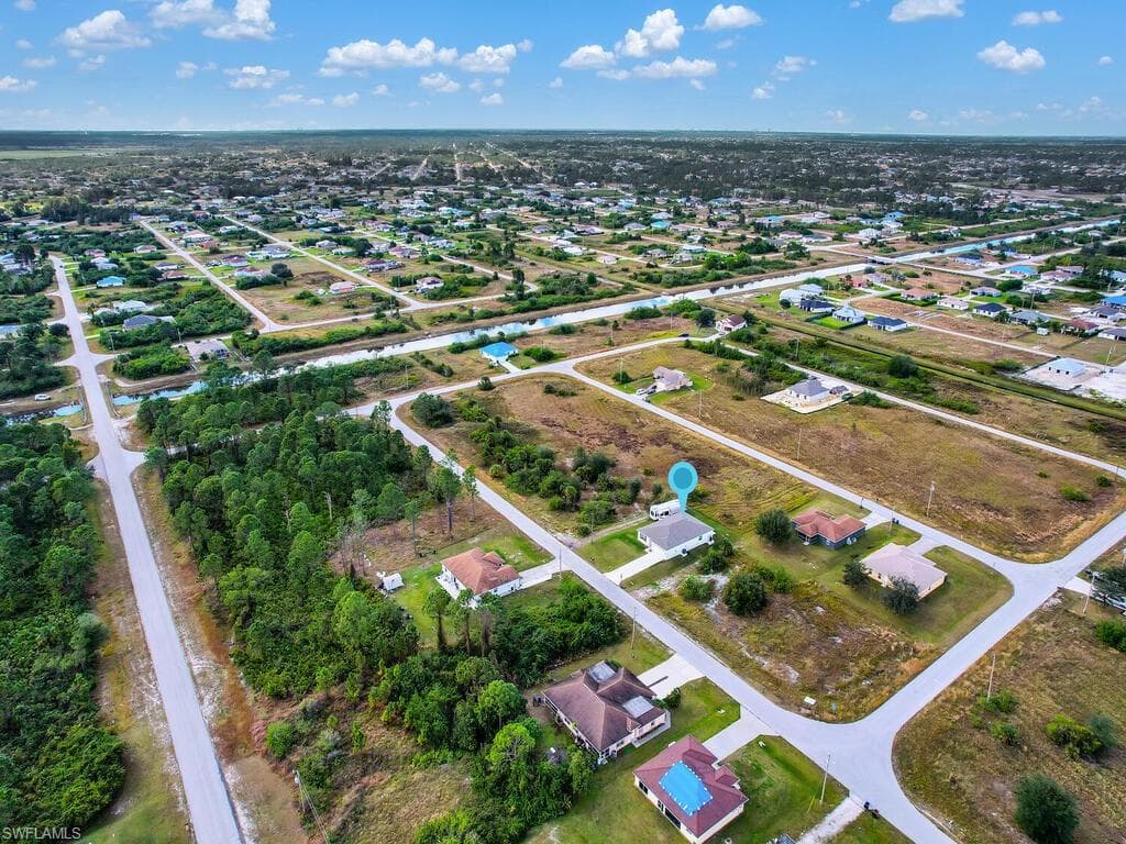 223 Peerless ST LEHIGH ACRES, FL 33974