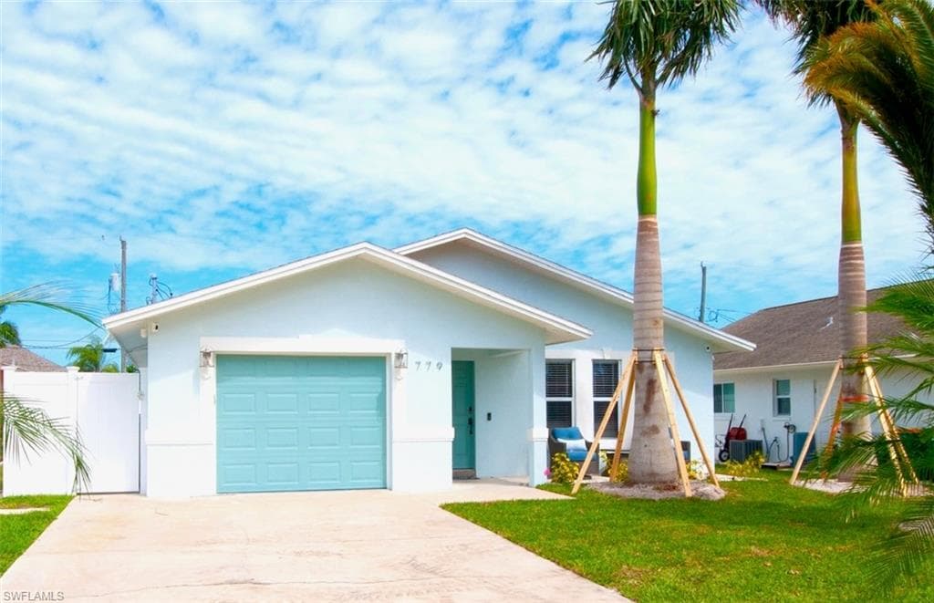 779 100th AVE N NAPLES, FL 34108