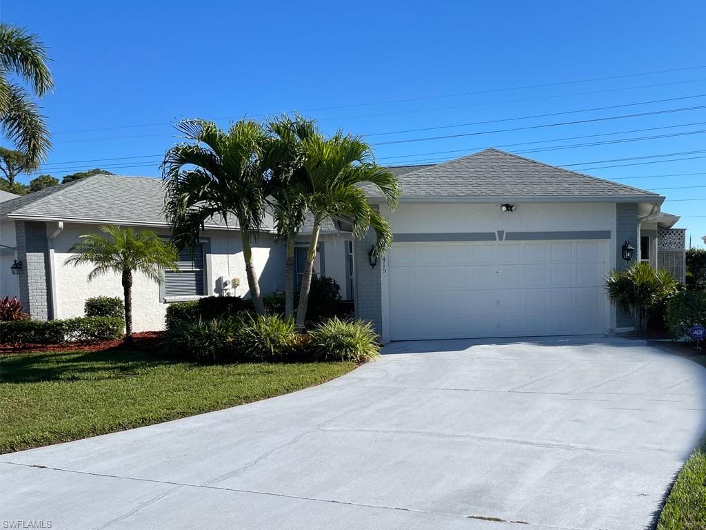 415 Crossfield CIR 81 NAPLES, FL 34104