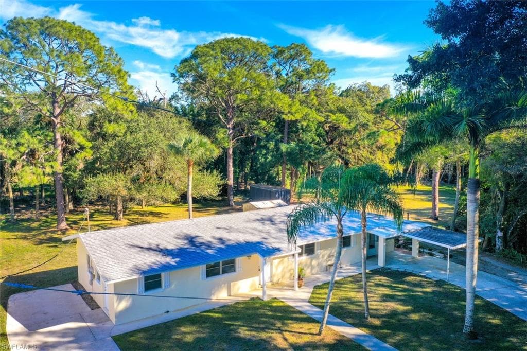 27861 Harold ST BONITA SPRINGS, FL 34135