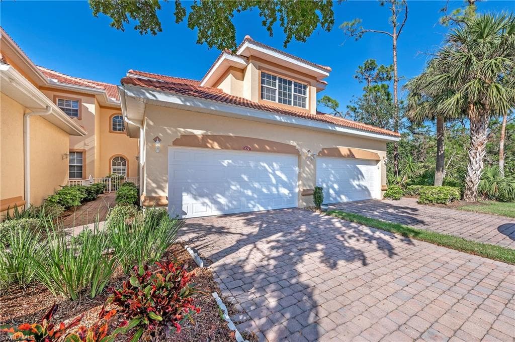5580 Berkshire DR 104 FORT MYERS, FL 33912