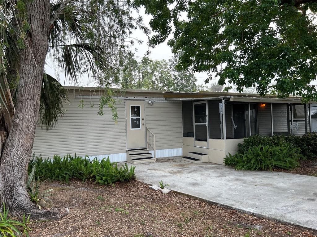 112 Fireball CIR NORTH FORT MYERS, FL 33917