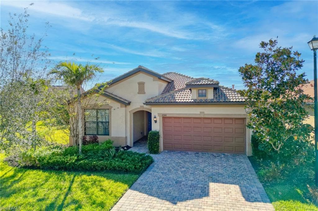 12060 Winfield CIR FORT MYERS, FL 33966
