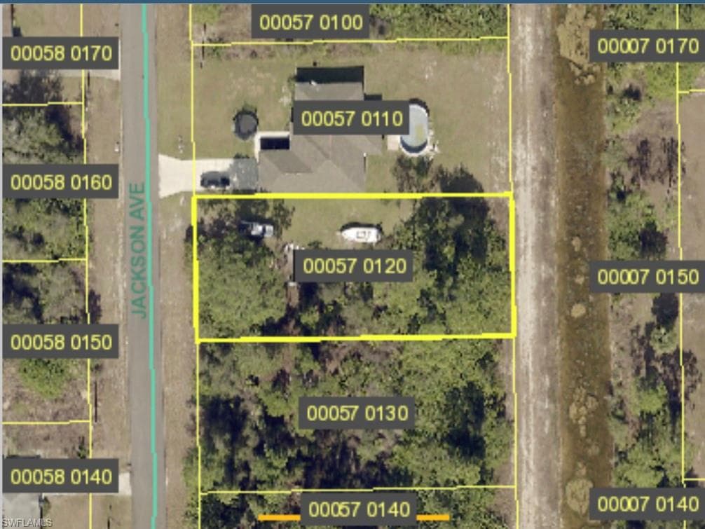 2004 Jackson AVE ALVA, FL 33920