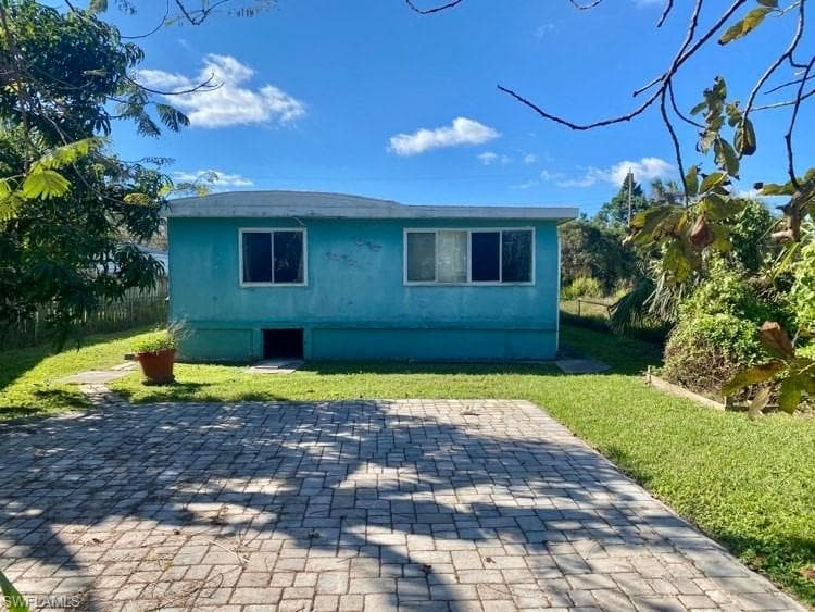 2246 Marina Park DR FORT MYERS, FL 33905